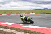 cadwell-no-limits-trackday;cadwell-park;cadwell-park-photographs;cadwell-trackday-photographs;enduro-digital-images;event-digital-images;eventdigitalimages;navarra;no-limits-trackdays;peter-wileman-photography;racing-digital-images;trackday-digital-images;trackday-photos